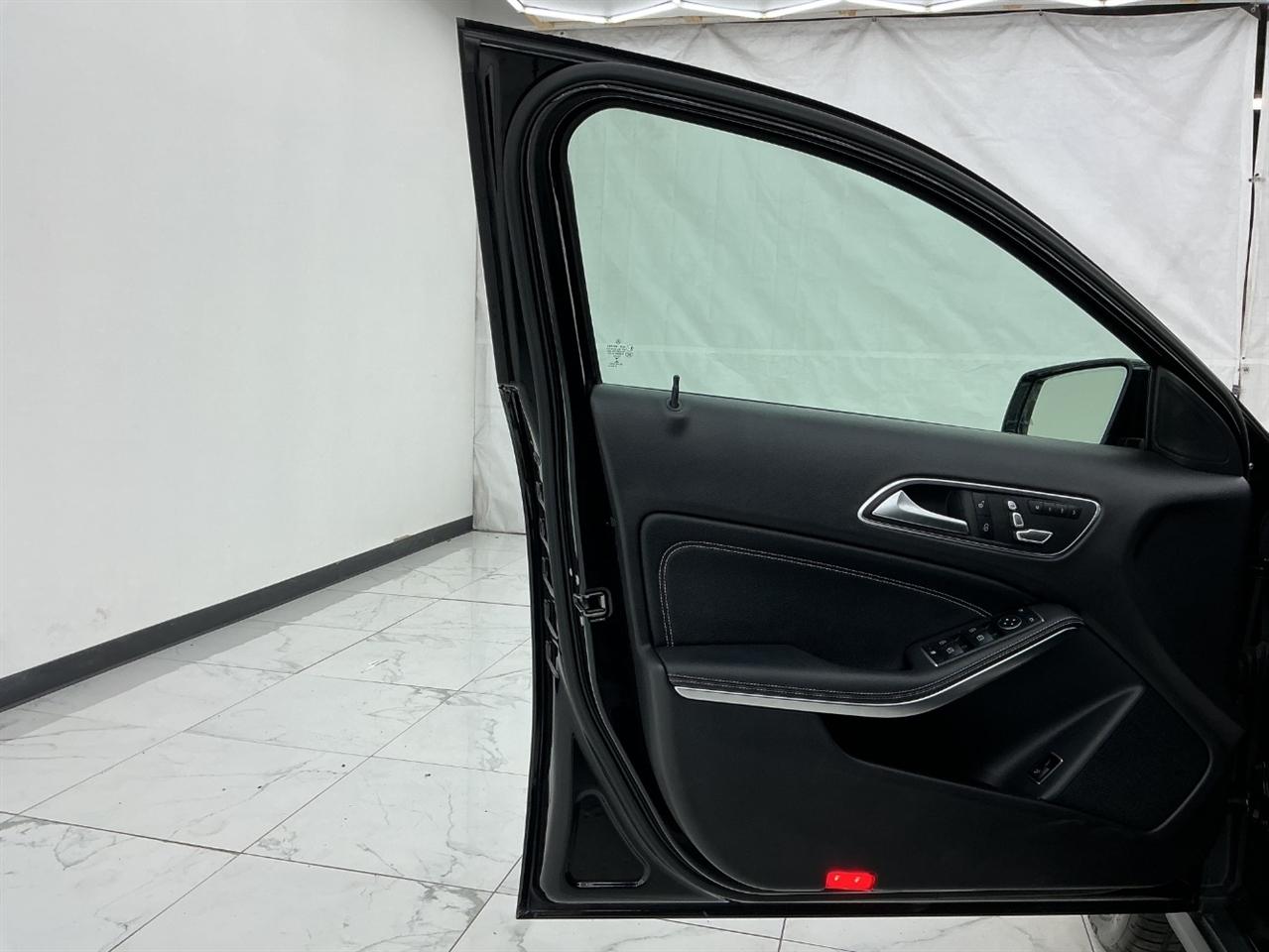 Mercedes-Benz GLA GLA 250 4MATIC SUV 2018
