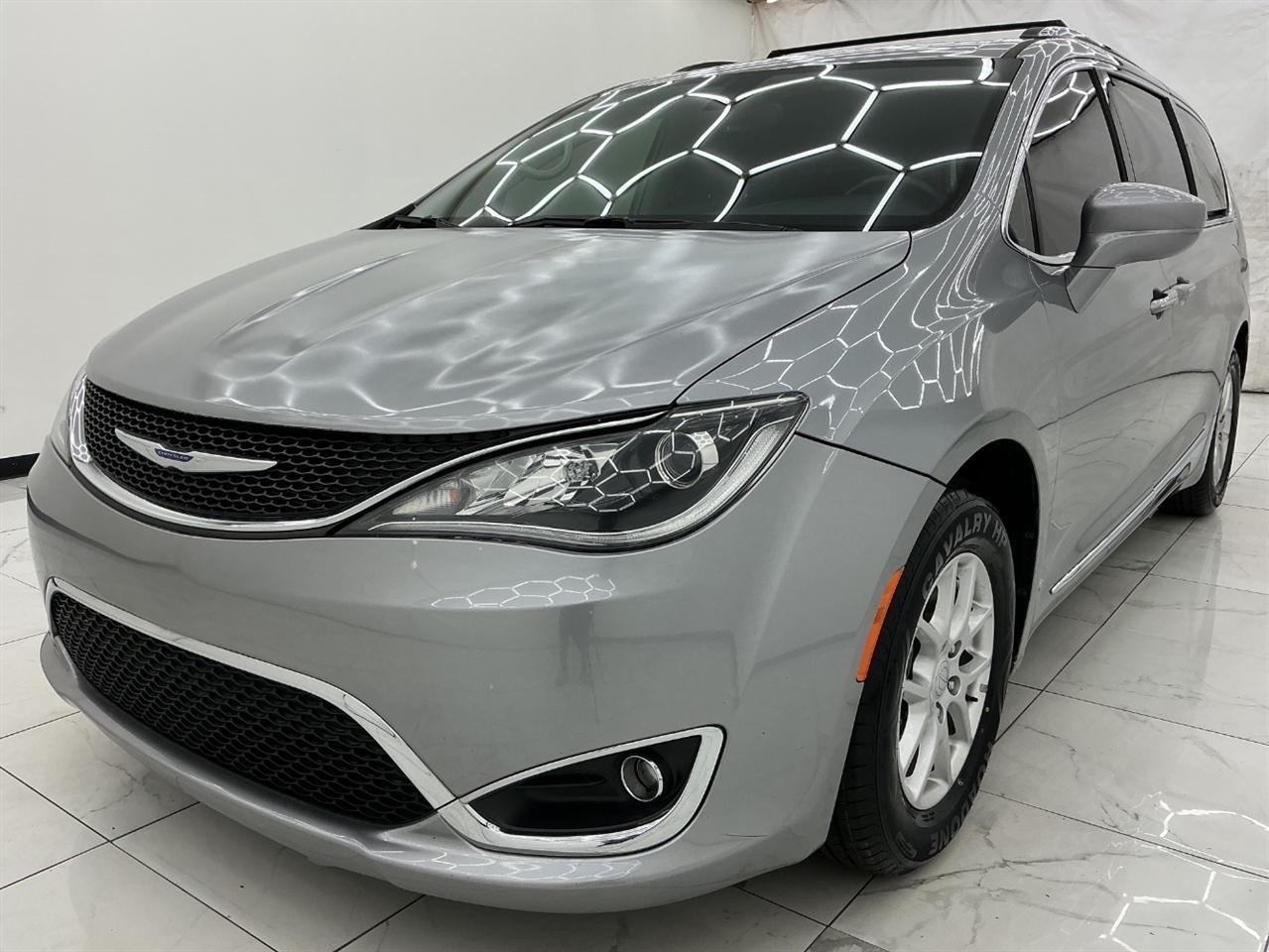 Chrysler Pacifica Touring L FWD 2020