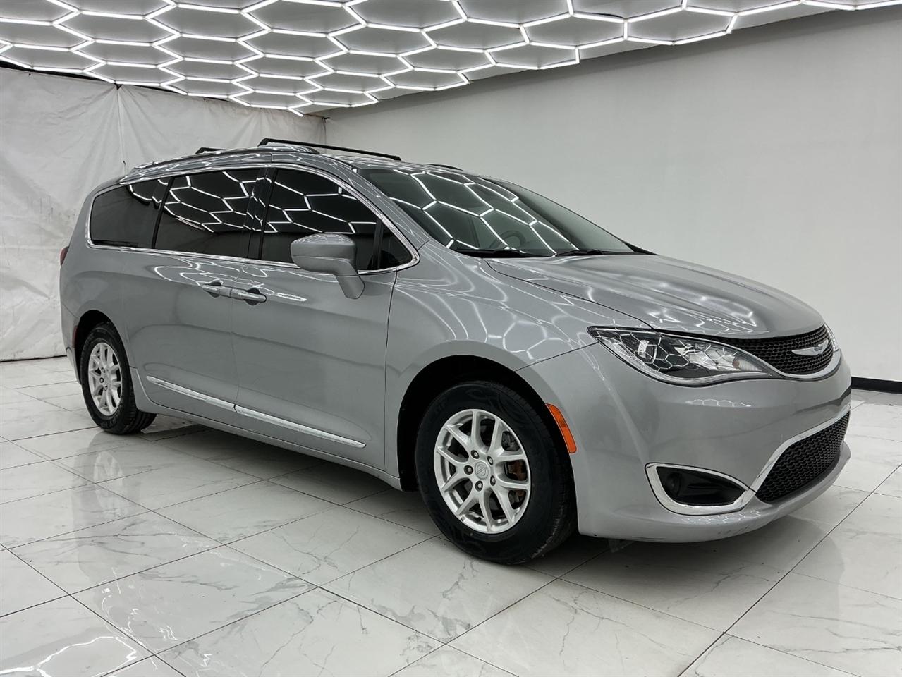 Chrysler Pacifica Touring L FWD 2020