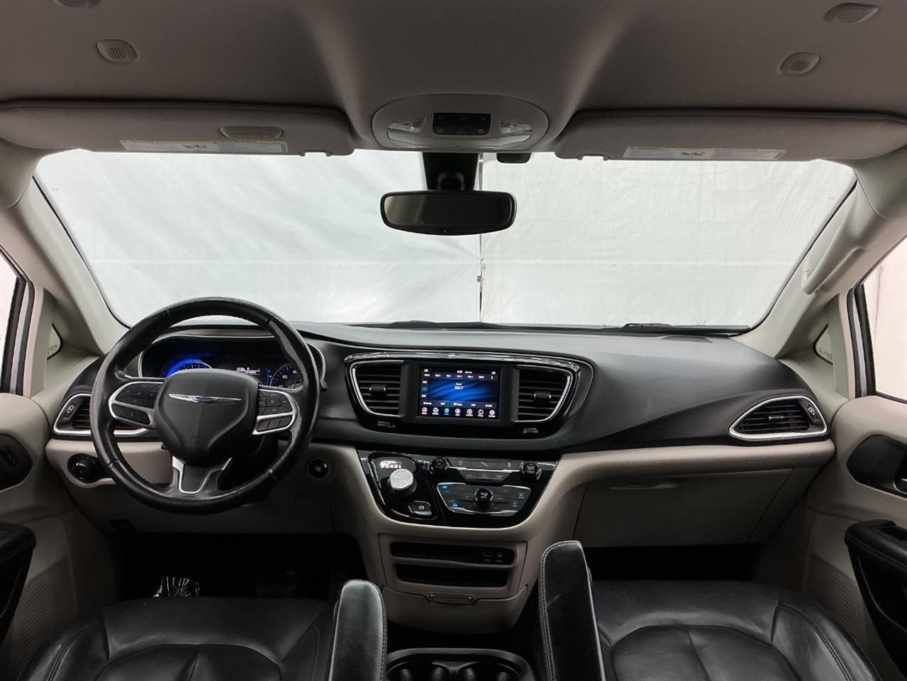 Chrysler Pacifica Touring L FWD 2020