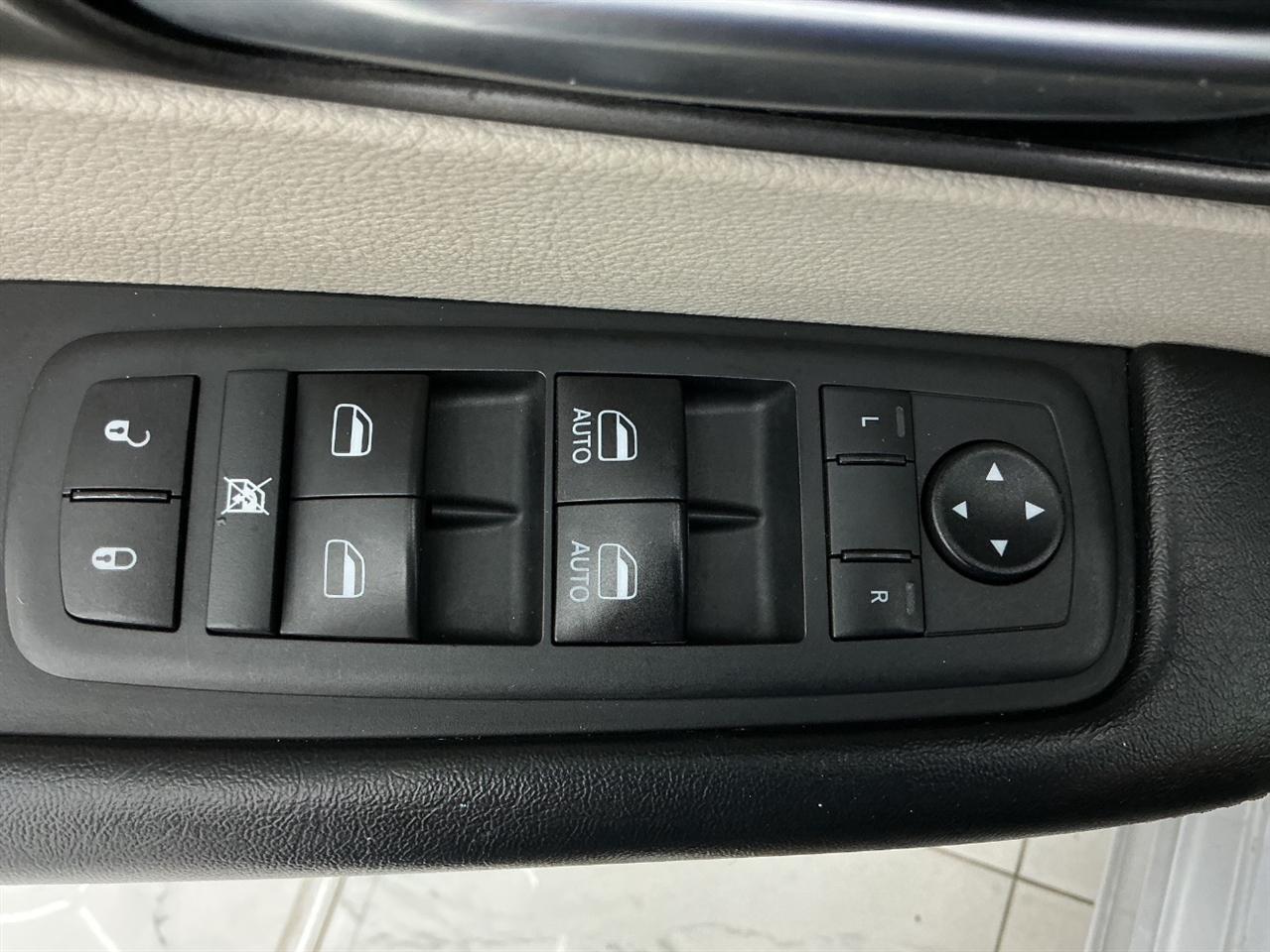 Chrysler Pacifica Touring L FWD 2020