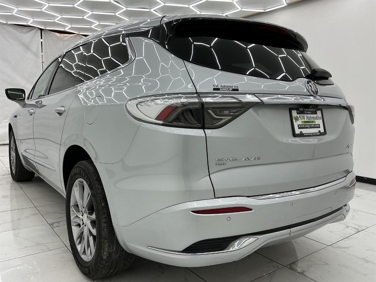 Buick Enclave AWD 4dr Avenir 2022