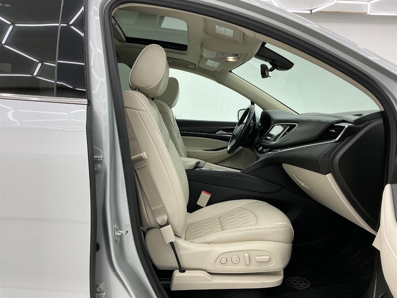 Buick Enclave AWD 4dr Avenir 2022