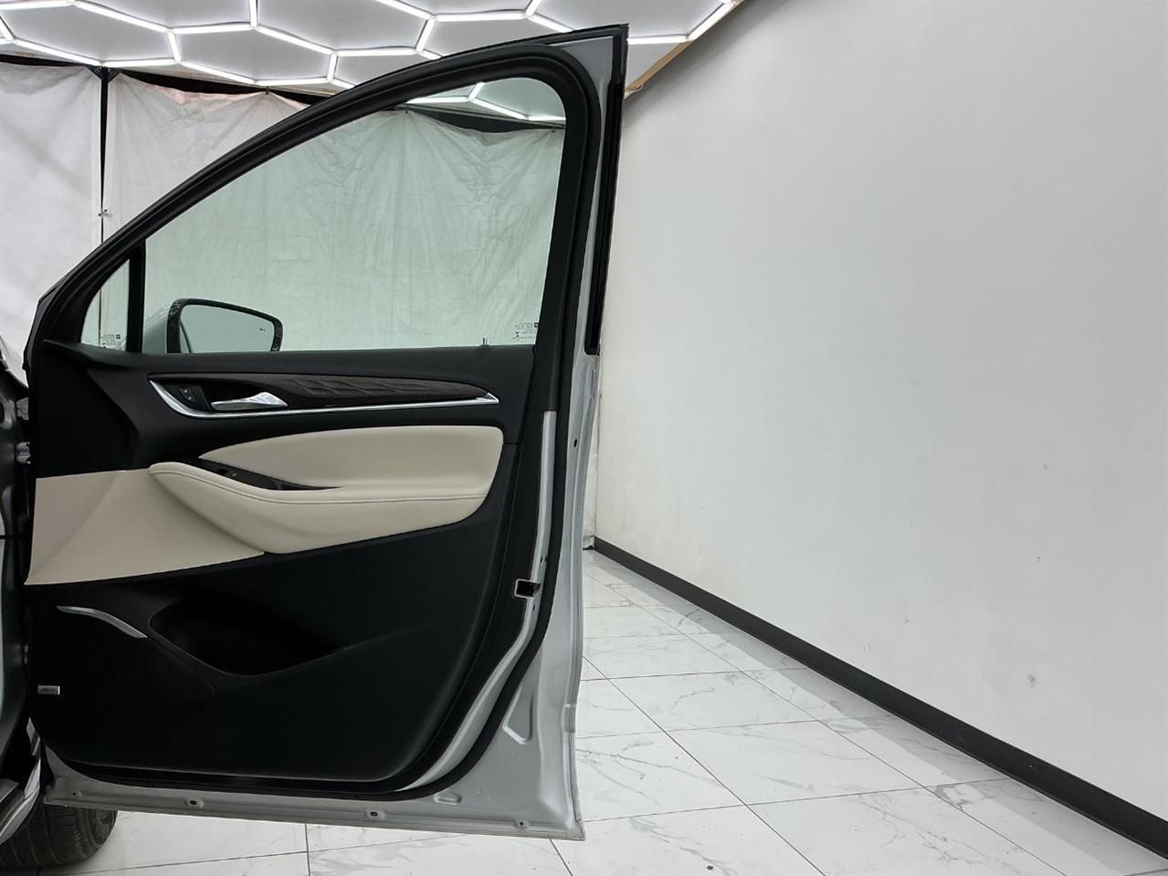 Buick Enclave AWD 4dr Avenir 2022