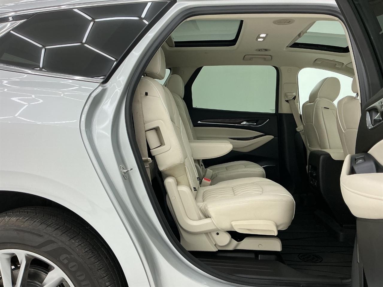 Buick Enclave AWD 4dr Avenir 2022