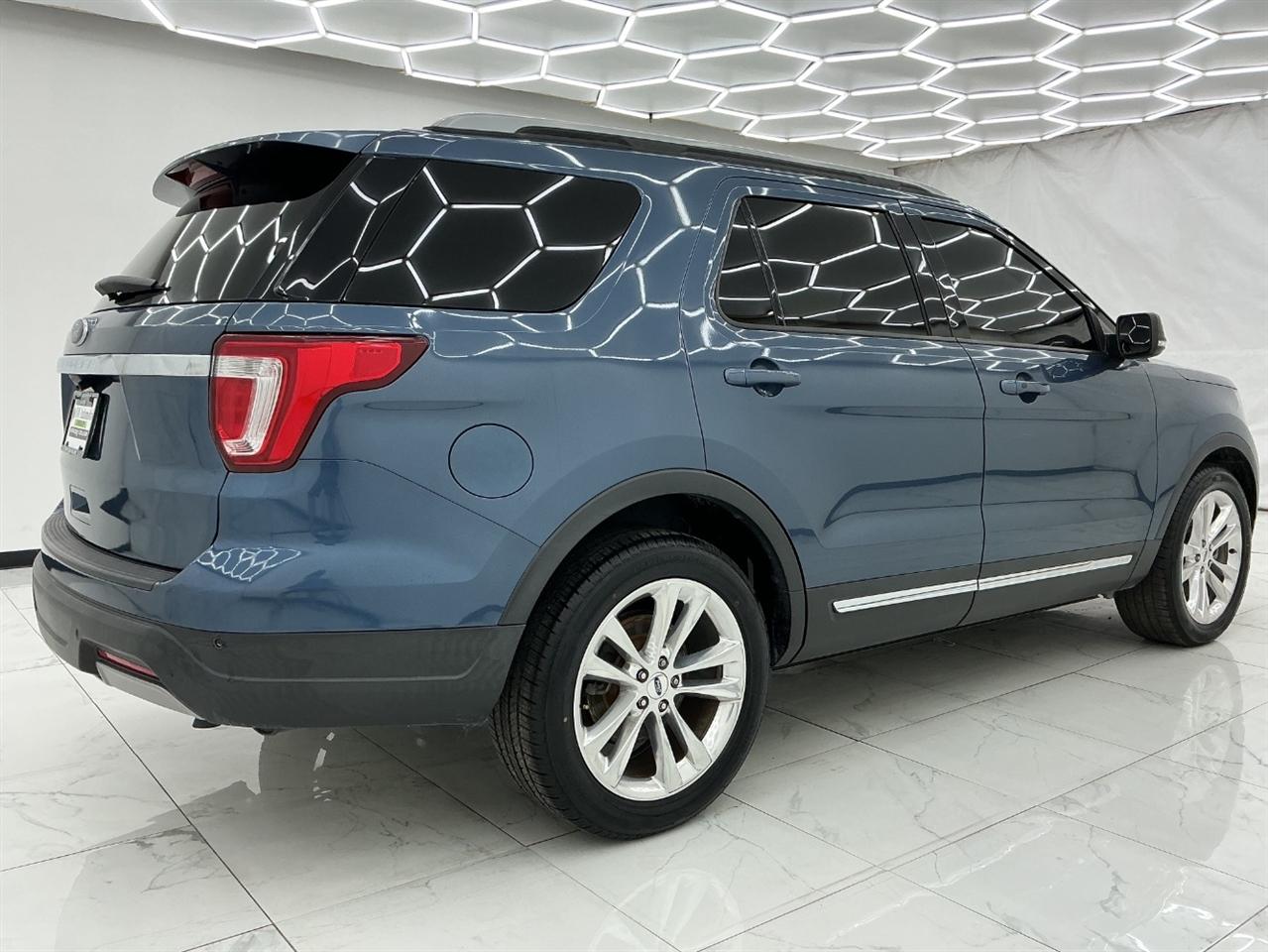 Ford Explorer XLT FWD 2019