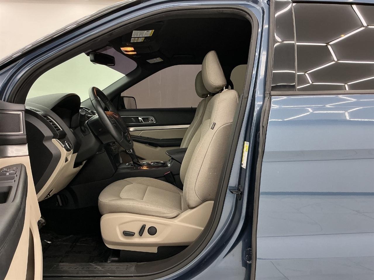 Ford Explorer XLT FWD 2019