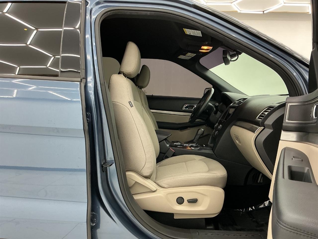 Ford Explorer XLT FWD 2019