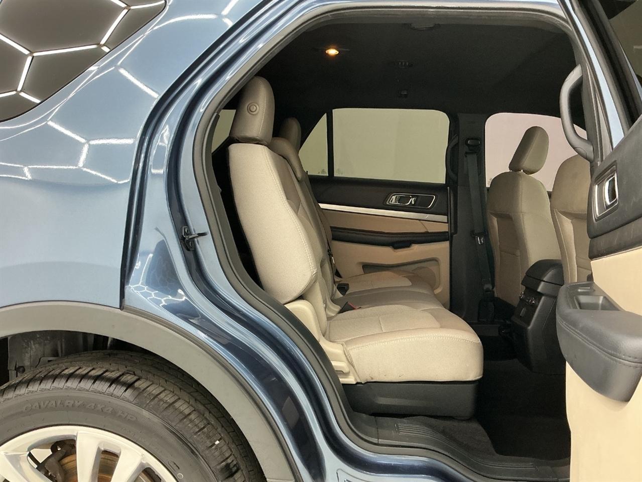 Ford Explorer XLT FWD 2019