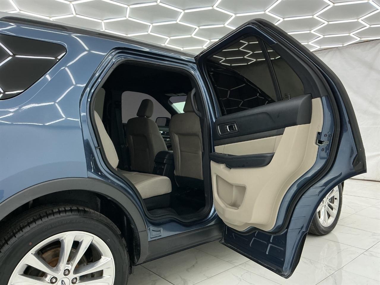 Ford Explorer XLT FWD 2019
