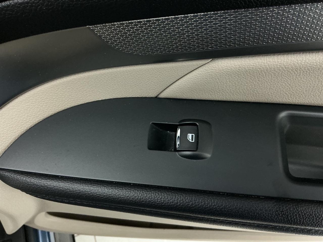 Ford Explorer XLT FWD 2019