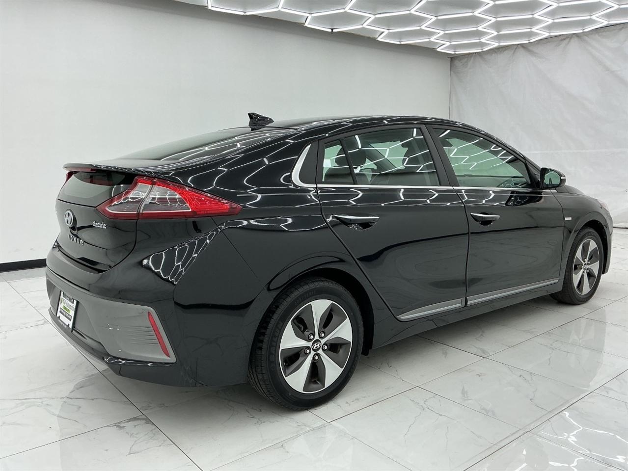 Hyundai Ioniq Electric Limited Hatchback 2019