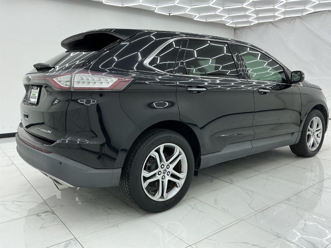 Ford Edge 4dr Titanium FWD 2016