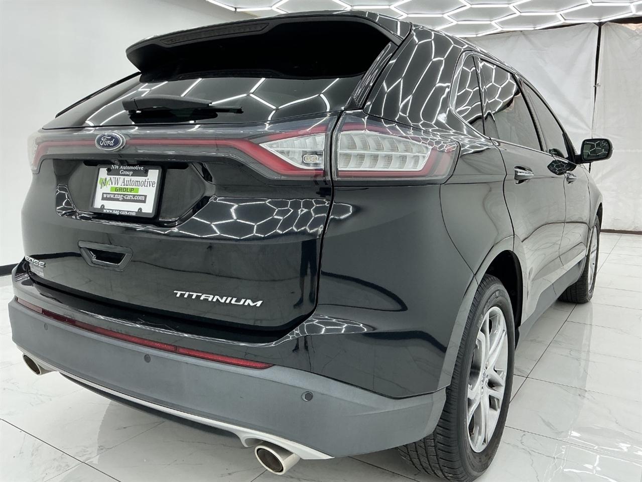 Ford Edge 4dr Titanium FWD 2016