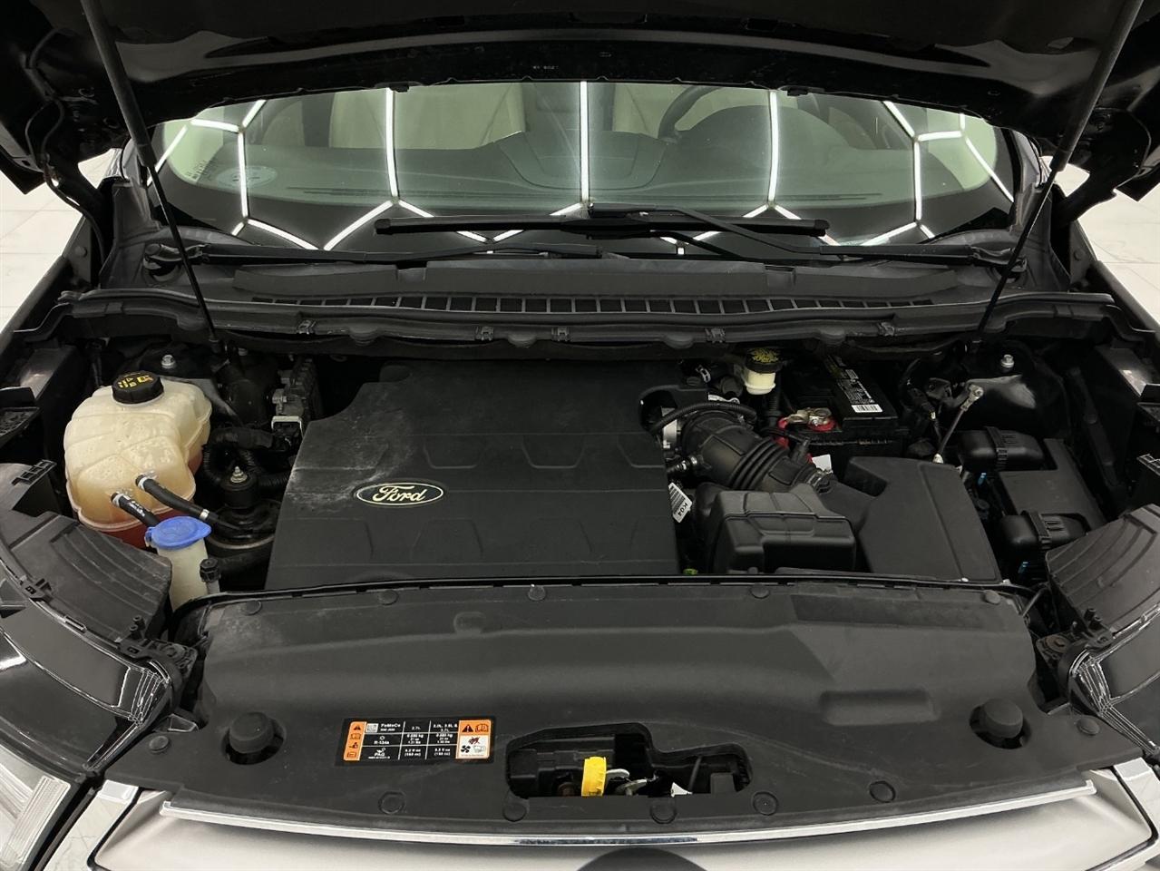 Ford Edge 4dr Titanium FWD 2016