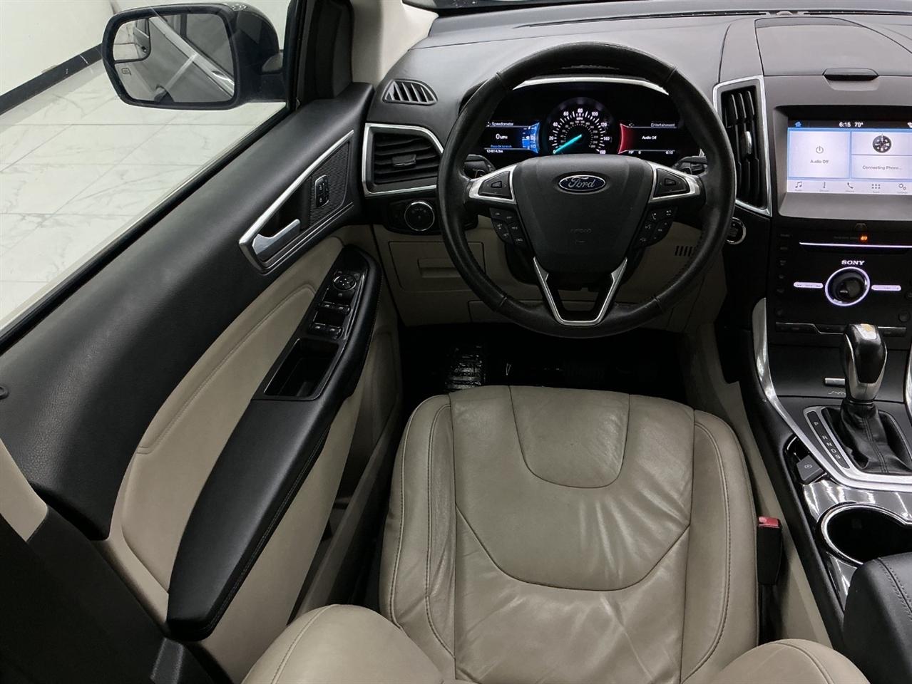 Ford Edge 4dr Titanium FWD 2016
