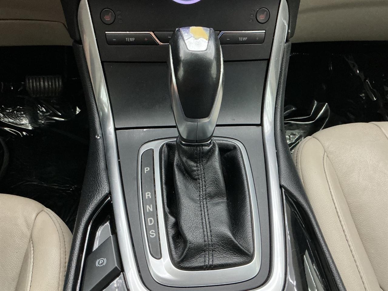 Ford Edge 4dr Titanium FWD 2016