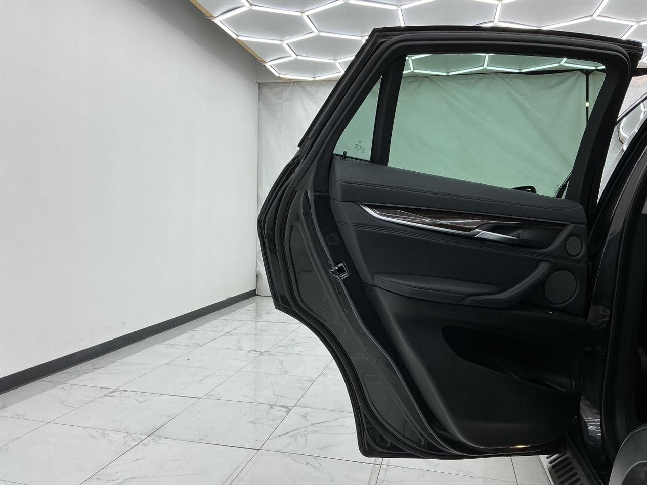 BMW X6 AWD 4dr xDrive35i 2015