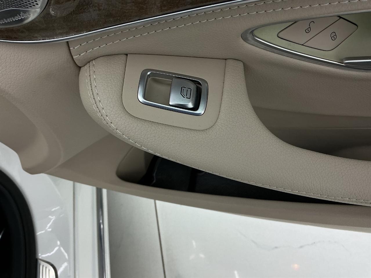 Mercedes-Benz C-Class 4dr Sdn C 300 4MATIC 2015