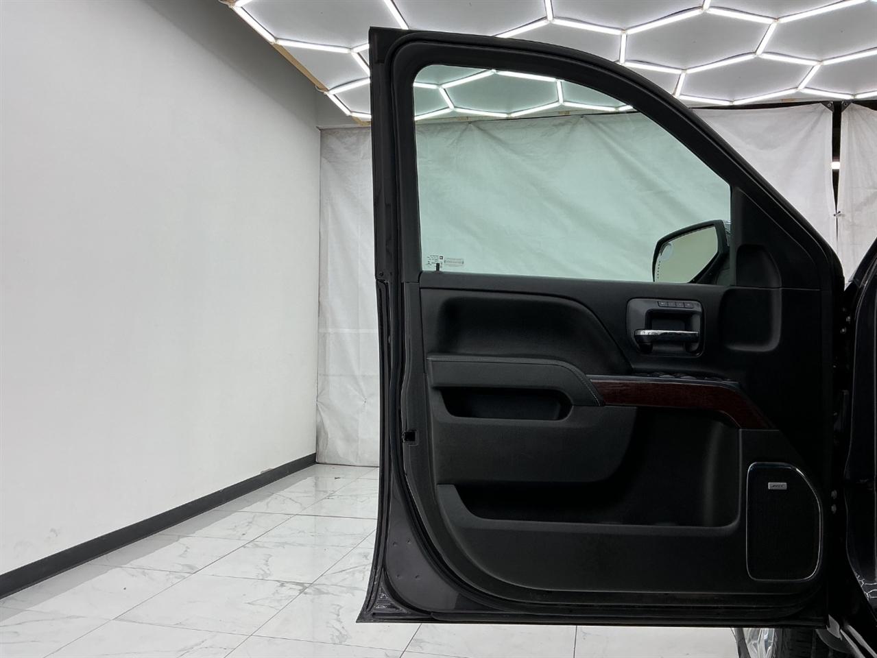 GMC Sierra 1500 4WD Crew Cab 143.5" SLT 2016