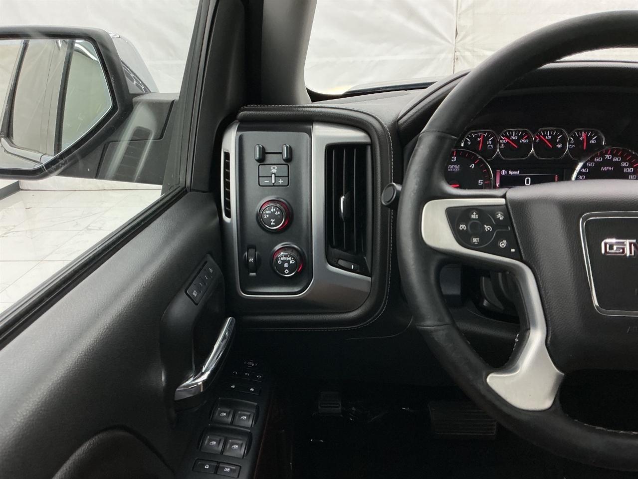 GMC Sierra 1500 4WD Crew Cab 143.5" SLT 2016