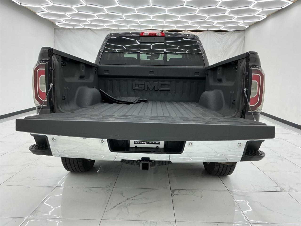 GMC Sierra 1500 4WD Crew Cab 143.5" SLT 2016