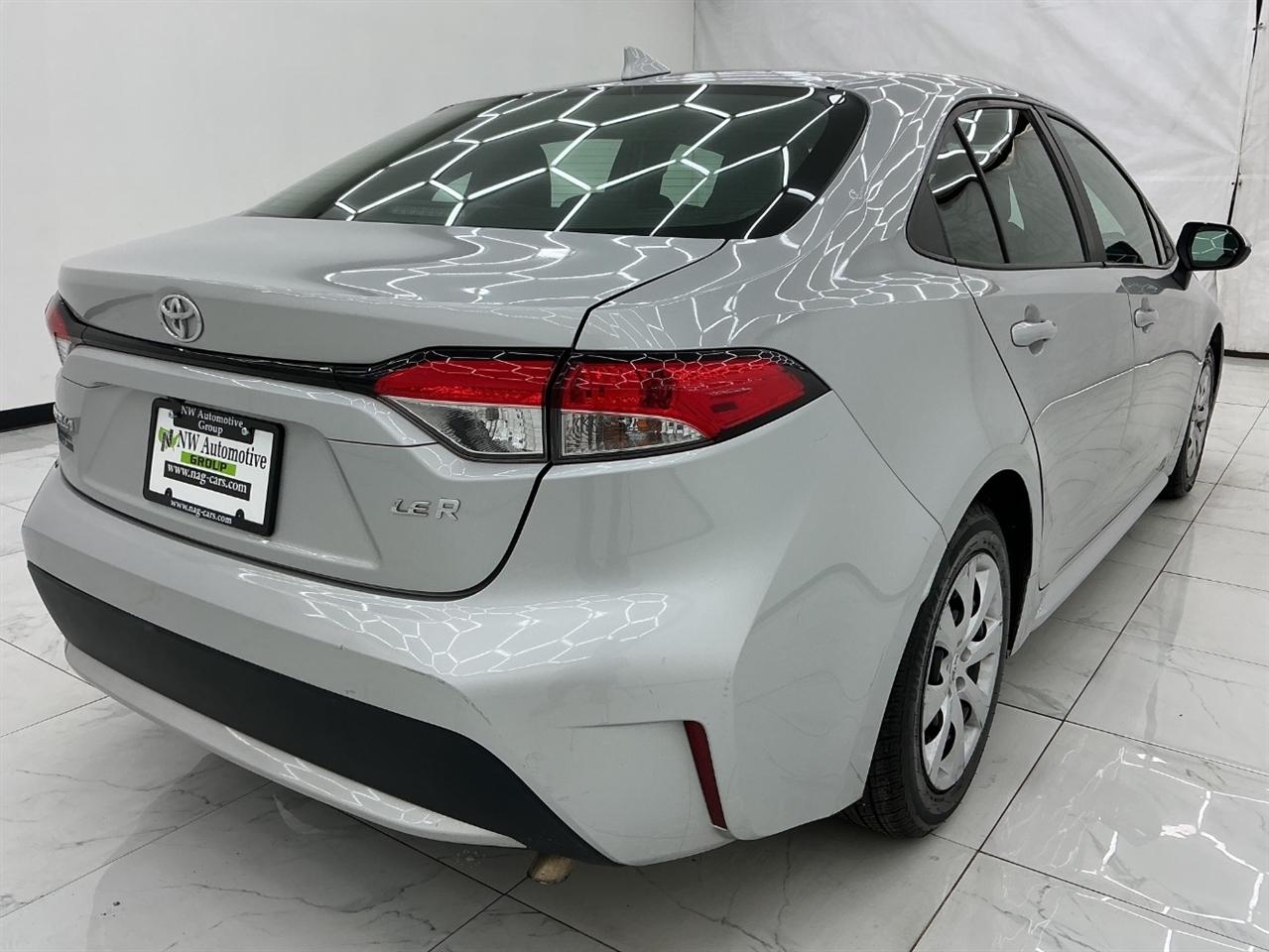 Toyota Corolla LE CVT (Natl) 2021