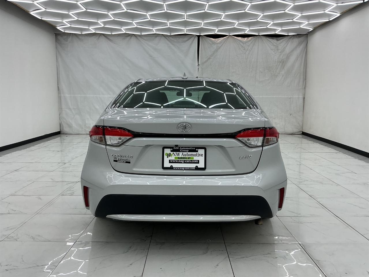 Toyota Corolla LE CVT (Natl) 2021