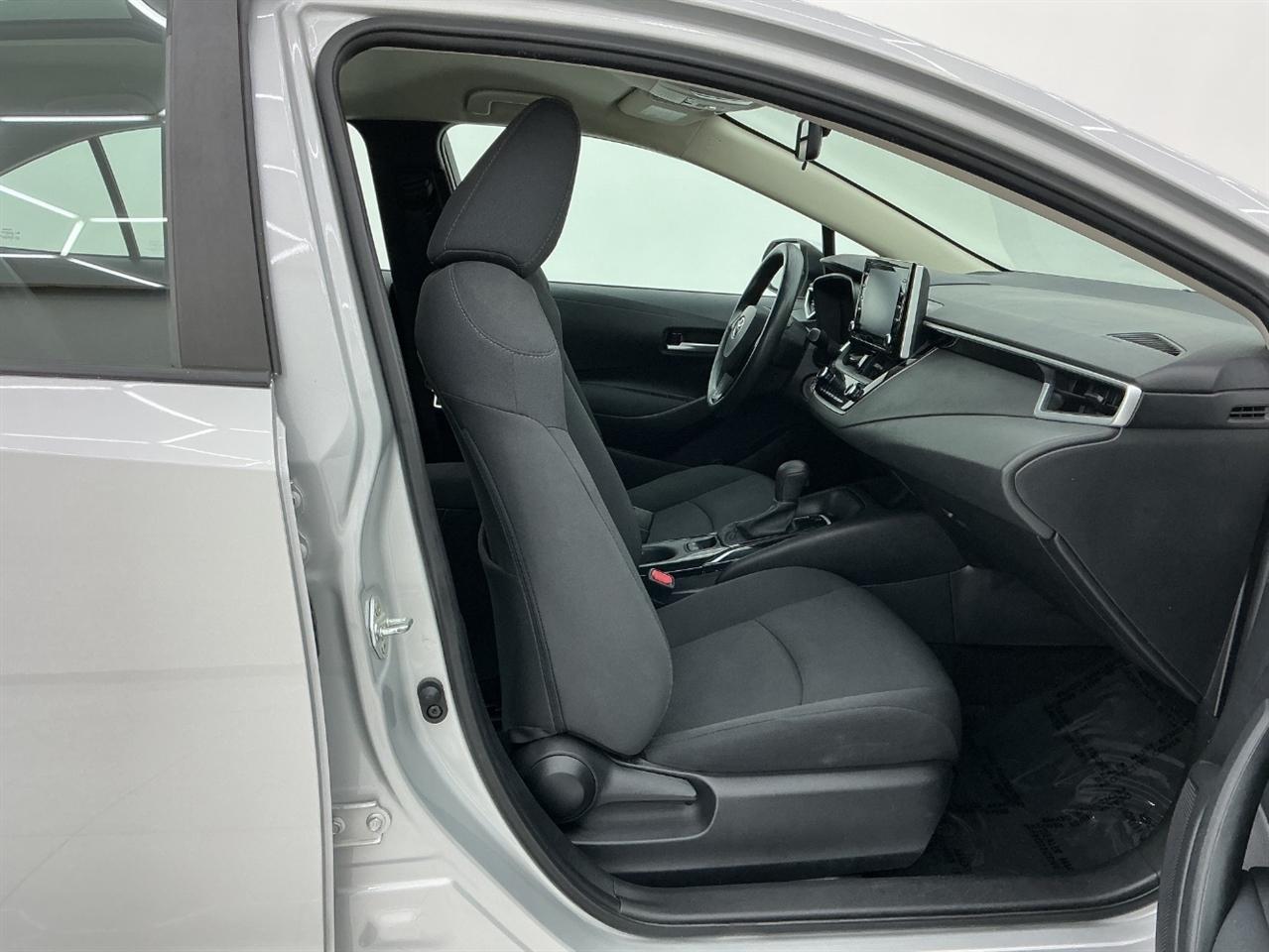 Toyota Corolla LE CVT (Natl) 2021