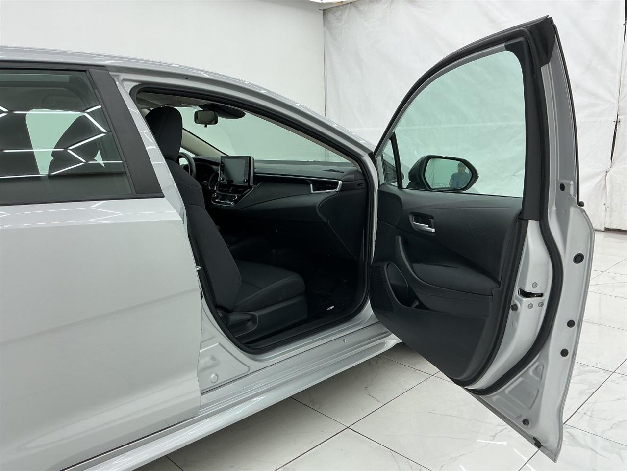 Toyota Corolla LE CVT (Natl) 2021