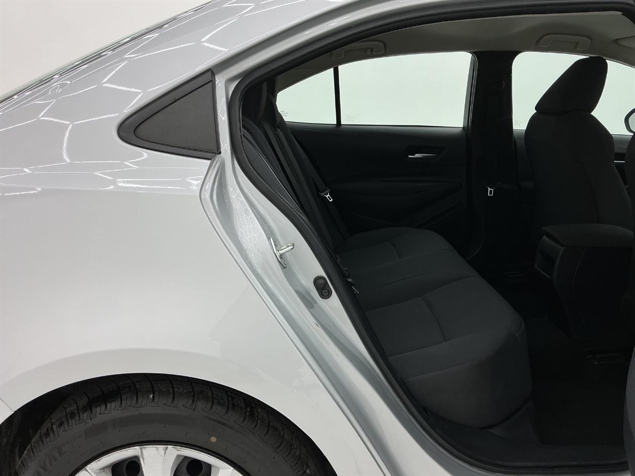 Toyota Corolla LE CVT (Natl) 2021