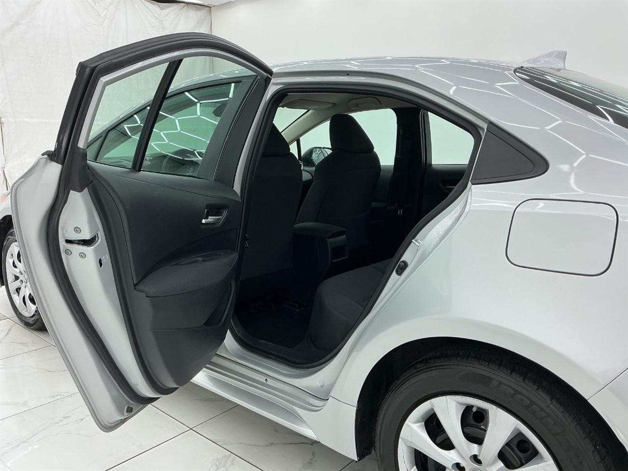 Toyota Corolla LE CVT (Natl) 2021