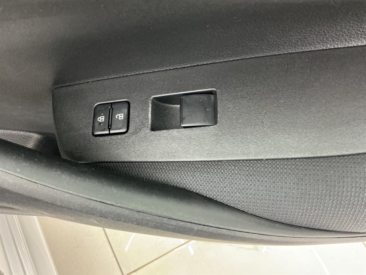 Toyota Corolla LE CVT (Natl) 2021