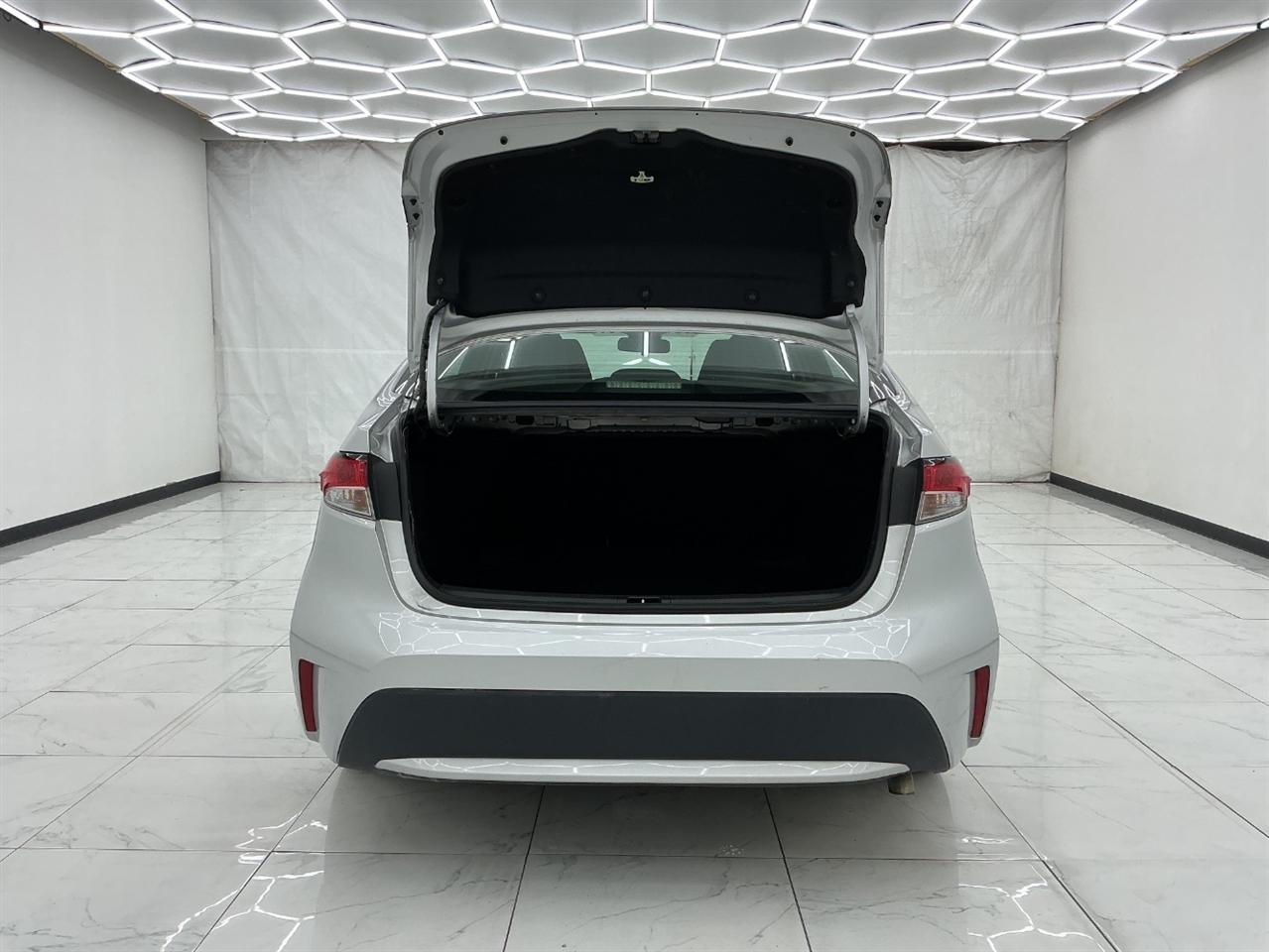 Toyota Corolla LE CVT (Natl) 2021