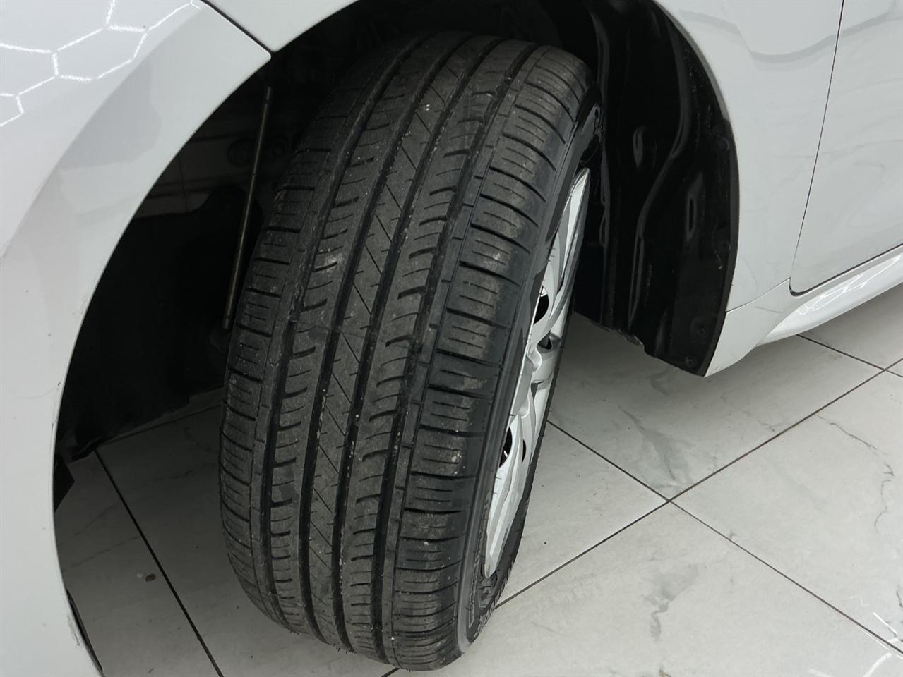 Toyota Corolla LE CVT (Natl) 2021