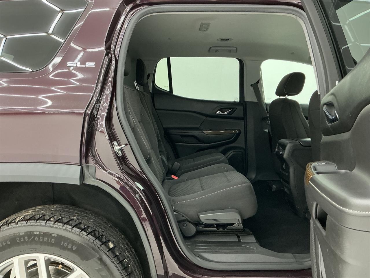 GMC Acadia AWD 4dr SLE w/SLE-2 2018