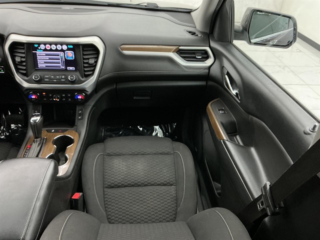GMC Acadia AWD 4dr SLE w/SLE-2 2018