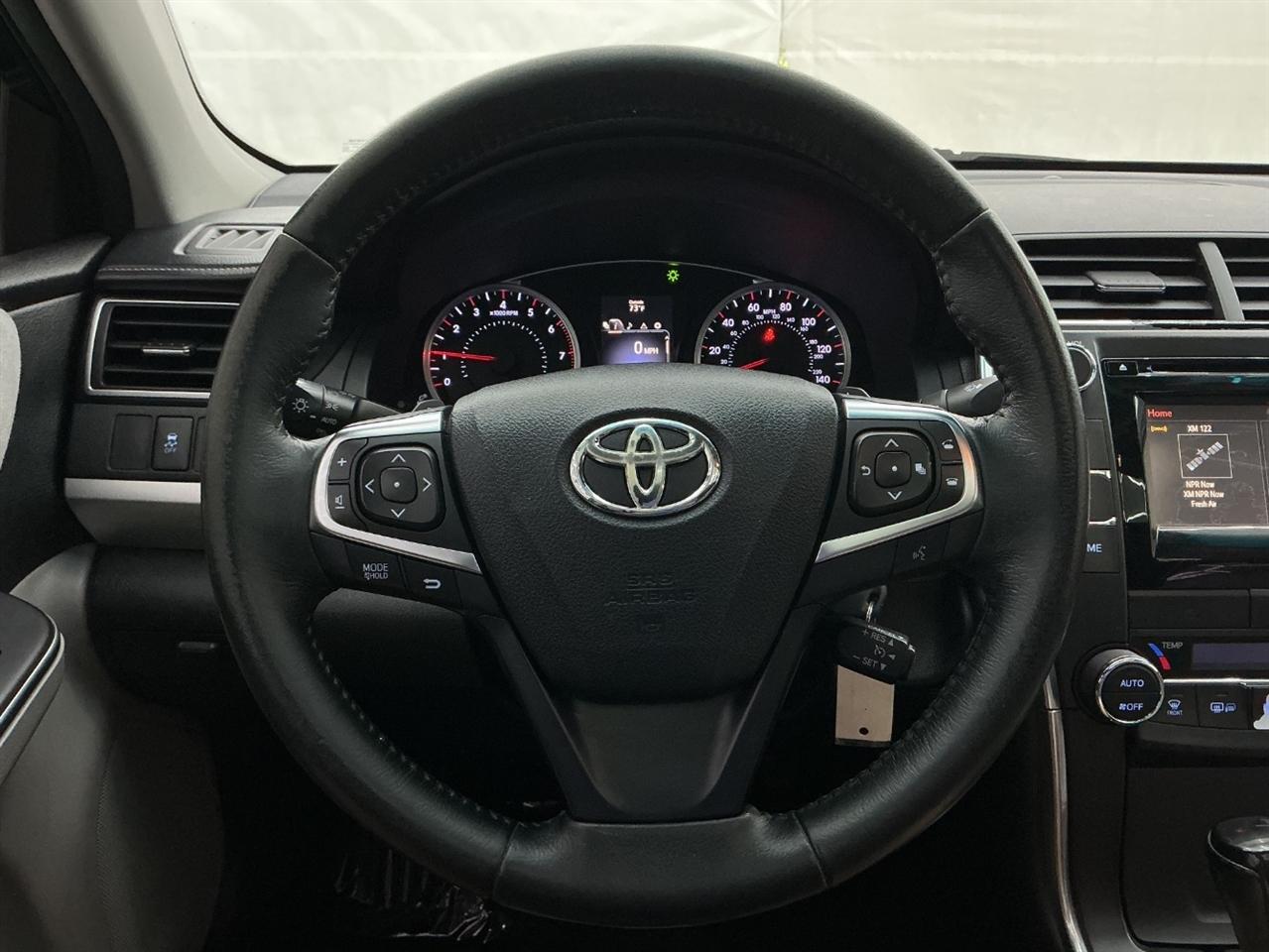 Toyota Camry 4dr Sdn I4 Auto XLE (Natl) 2015