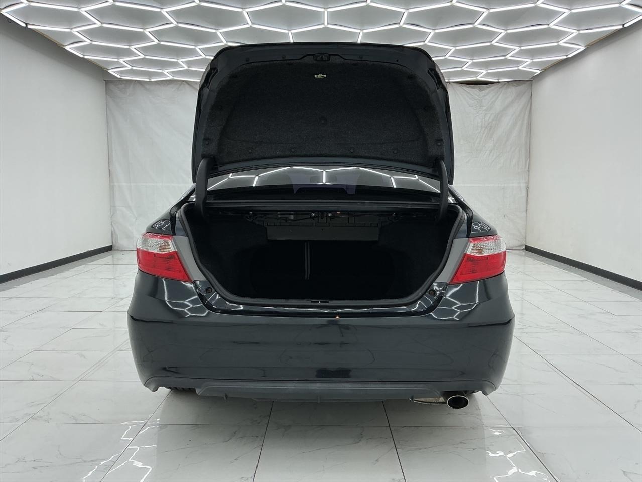 Toyota Camry 4dr Sdn I4 Auto XLE (Natl) 2015