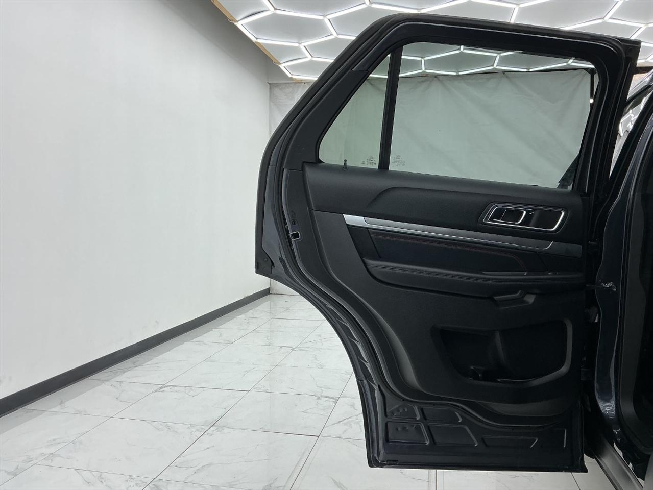 Ford Explorer Sport 4WD 2017