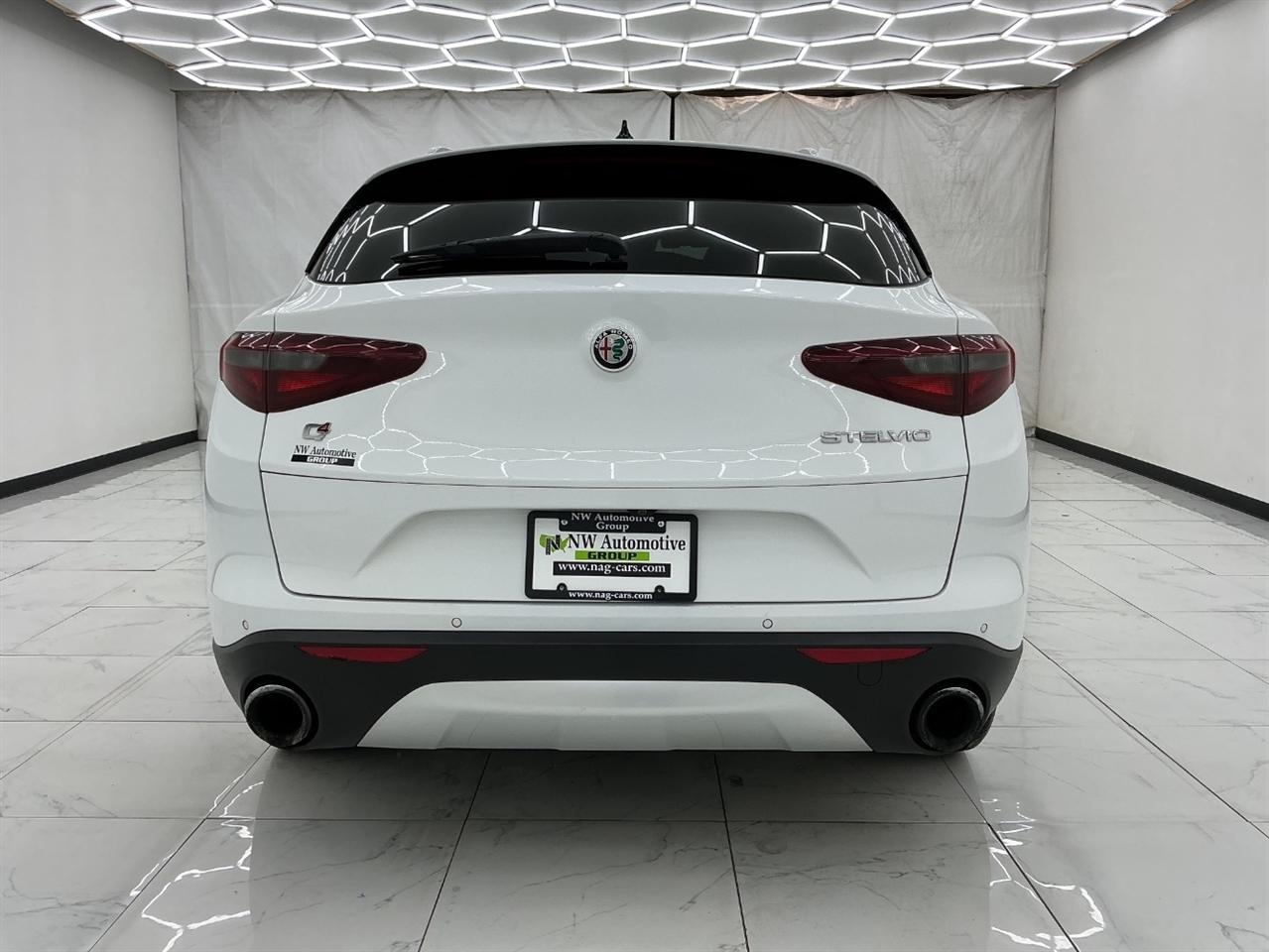 Alfa Romeo Stelvio AWD 2018