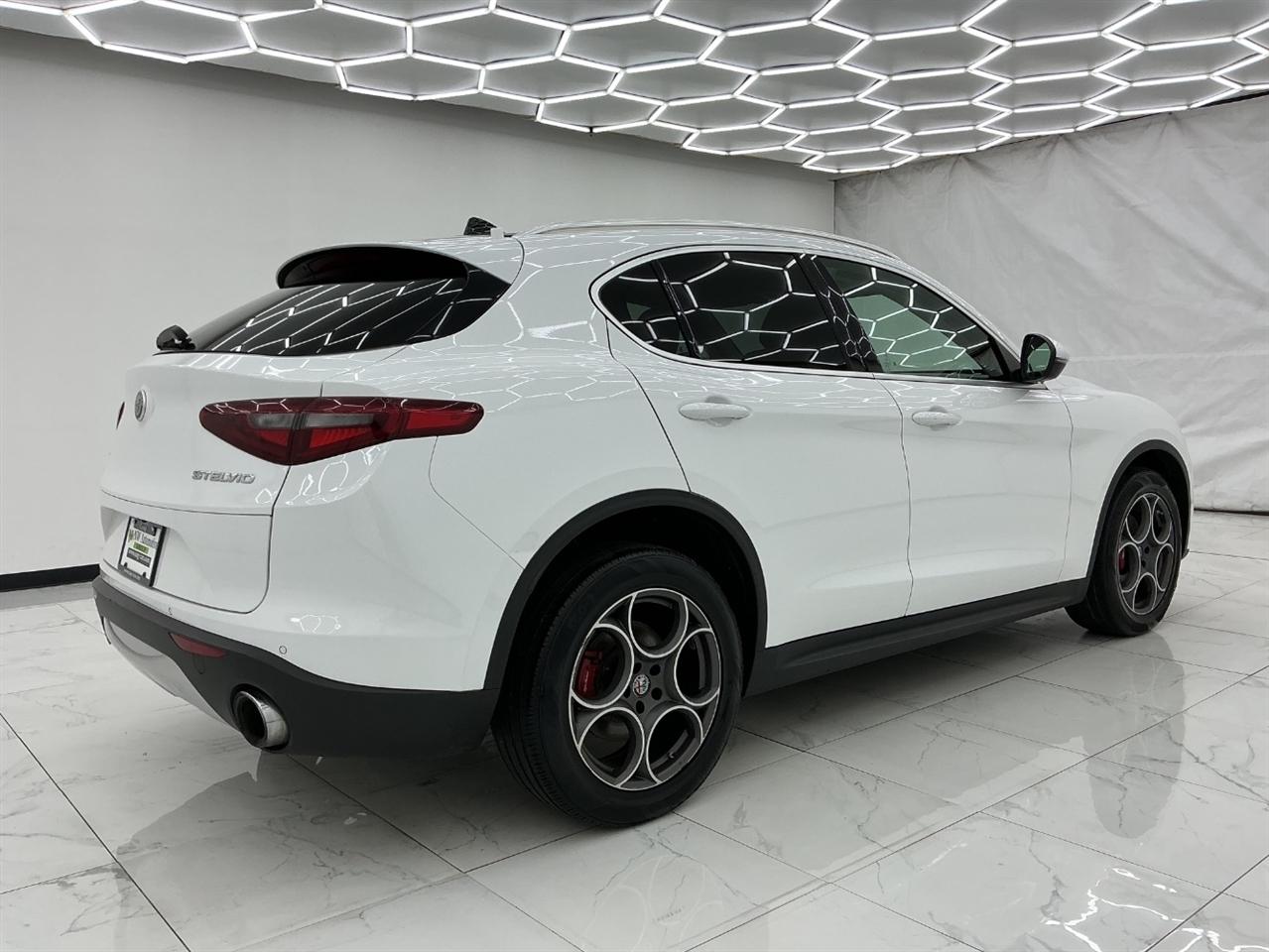 Alfa Romeo Stelvio AWD 2018