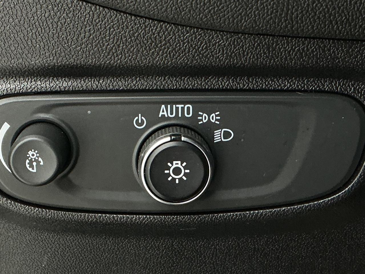 Chevrolet Equinox FWD 4dr LT w/2LT 2019