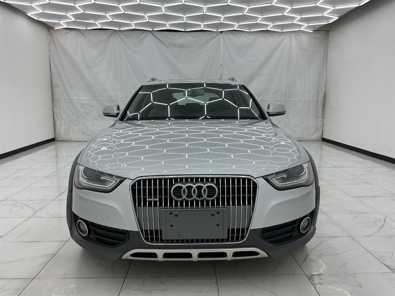 Audi allroad 4dr Wgn Prestige 2014