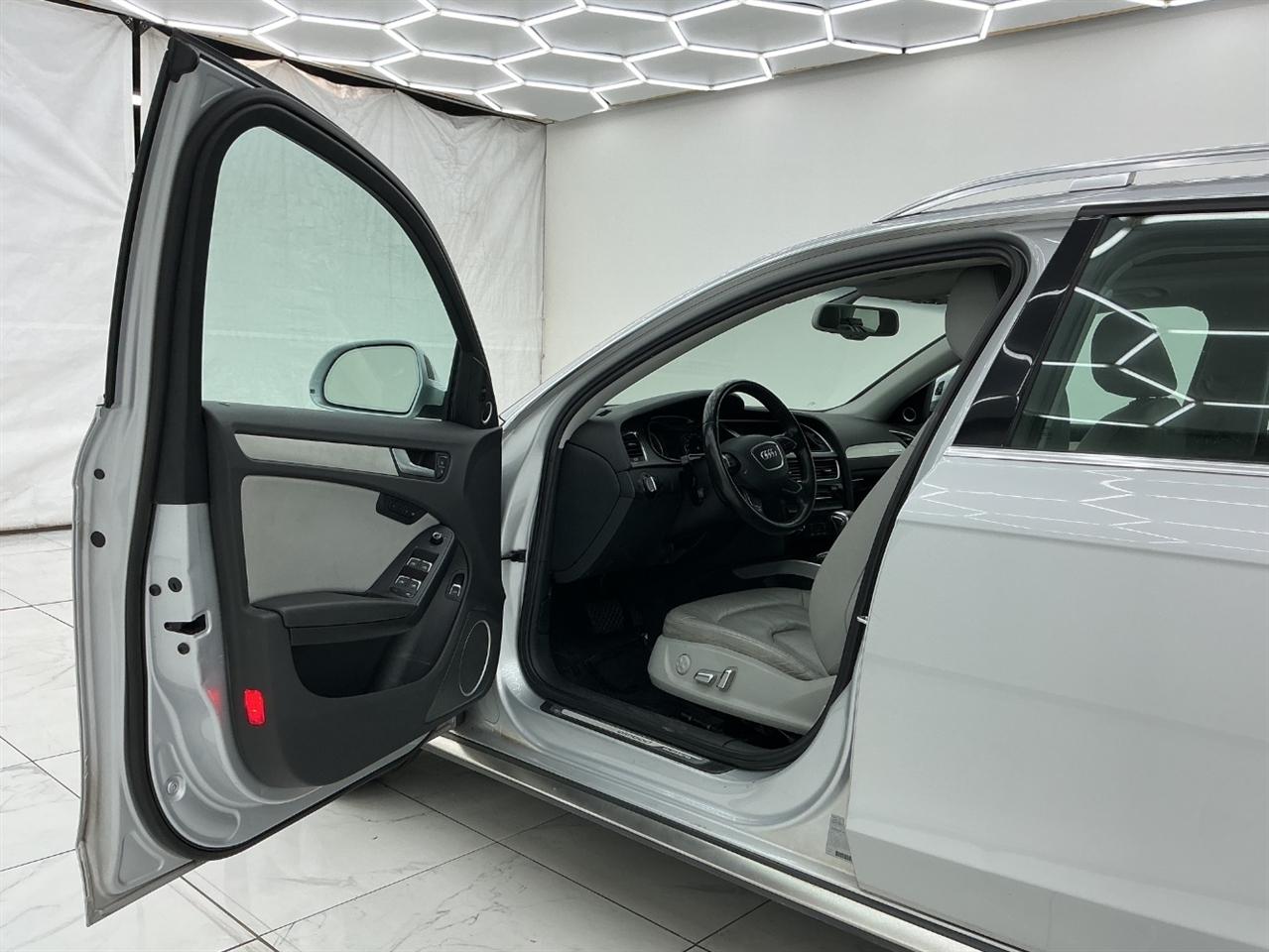 Audi allroad 4dr Wgn Prestige 2014