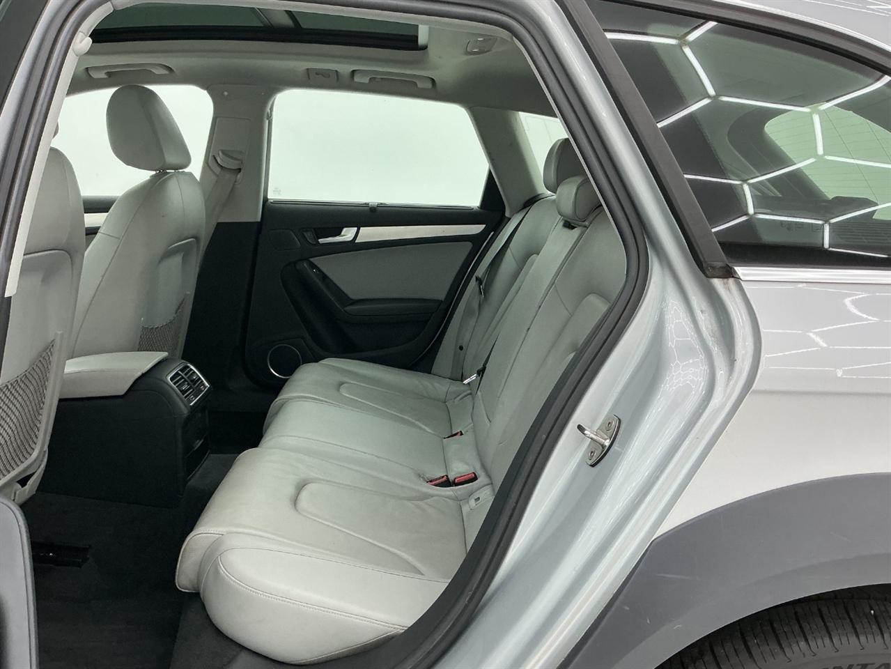 Audi allroad 4dr Wgn Prestige 2014