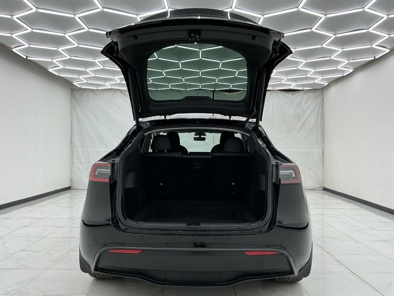 Tesla Model Y Long Range AWD 2021