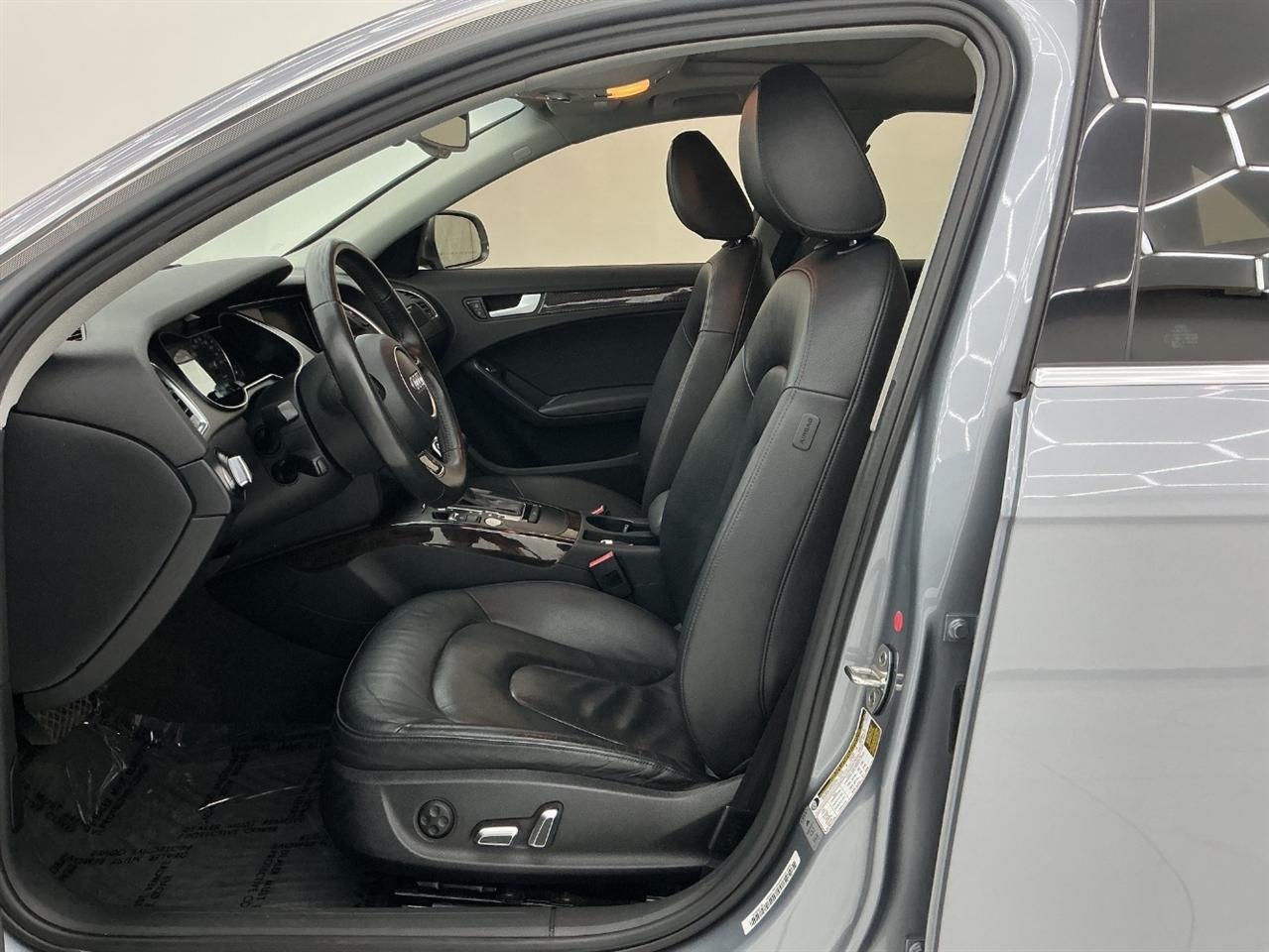Audi A4 4dr Sdn Auto quattro 2.0T Premium Plus 2015