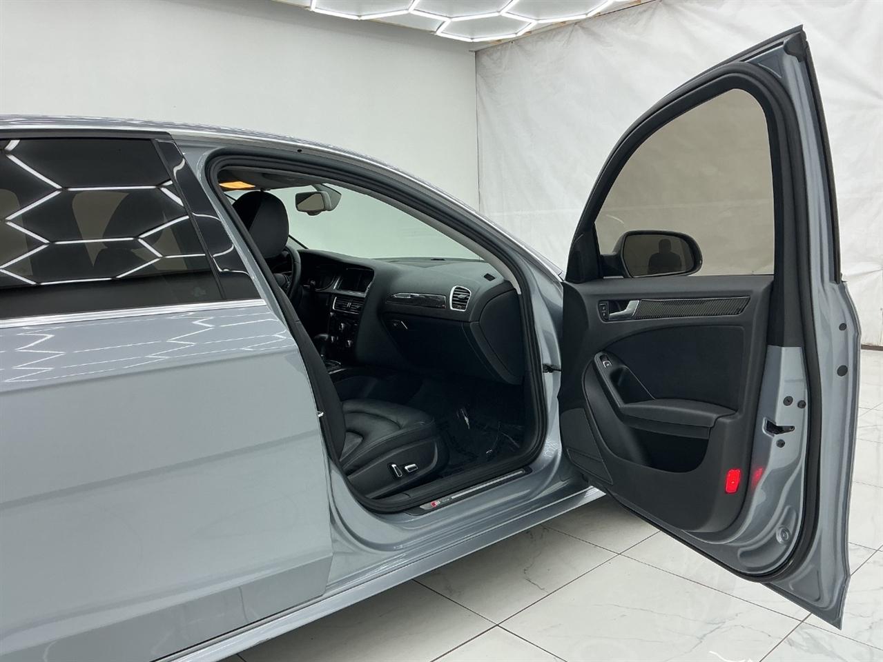 Audi A4 4dr Sdn Auto quattro 2.0T Premium Plus 2015