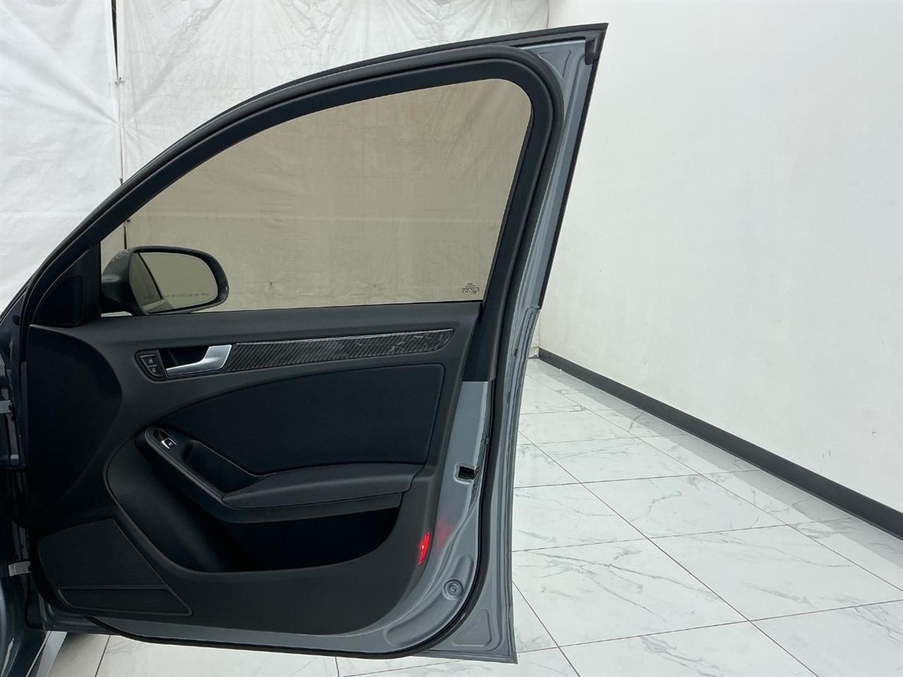 Audi A4 4dr Sdn Auto quattro 2.0T Premium Plus 2015